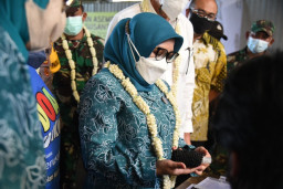 UMKM di Asemrowo Surabaya Dapat Stand Gratis