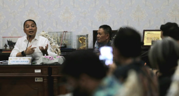 Stan Pasar Turi Wajib Buka Serentak pada 1 April 2023