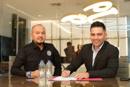 Eduardo Almeida Diberhentikan, Arema FC Tunjuk Javier Roca Jadi Pelatih Pengganti