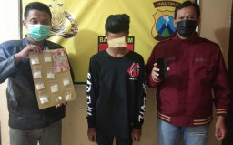 Pelajar di Jombang Jual Pil Koplo