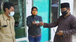 Pembagian KIS di Kediri Secara Door to Door