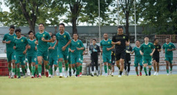 Persebaya Kembali Gelar Latihan, Fokus Jaga Sentuhan Pemain