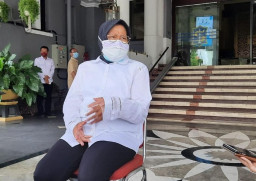 Tenaga Medis Masih Berjuang, Wali Kota Risma Tak Komentari Soal New Normal