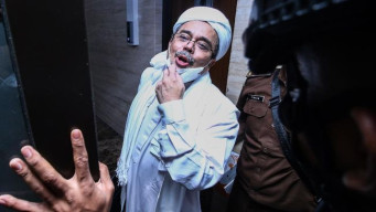 Pasca Divonis 4 Tahun, Rizieq Diduga akan Dibidik Kasus Munarman, Firza Husein sampai Henry Yoso