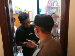 Razia Kos, Tiga Pasangan Bukan Suami Istri Diamankan