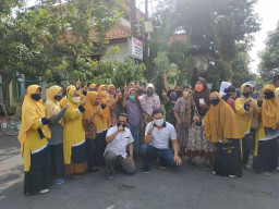 Emak-Emak Pondok Jati Ikrar Menangkan BHS-Taufiqulbar