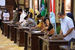 Gerindra 'Kuasai' Pelantikan di Grahadi Hari Ini