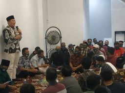 Ribuan Relawan Abah Ipul Alihkan Dukungan ke BHS-Taufik