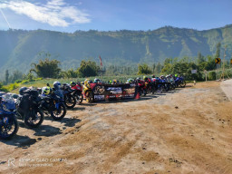 Bangkit Pandemi, Komunitas YR15CI Surabaya Touring Bromo