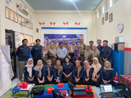 Teknologi Pendidikan UNESA Beri Pelatihan Video Pembelajaran bagi Guru TK di Surabaya dan Sidoarjo