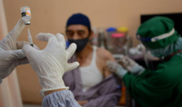 Selama Ramadan, Vaksinasi di Pamekasan Digelar Malam Hari