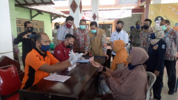 Gandeng PT POS Indonesia, Pemkab Mojokerto Mulai Cairkan BLT 