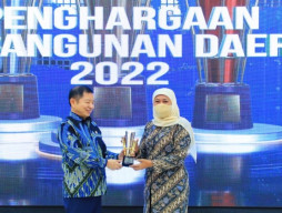 Gubernur Khofifah : Alhamdulillah, Terima Kasih Sinergi dan Kolaborasi Kab/Kota Se-Jatim Tingkatkan Inovasi Pembangunan