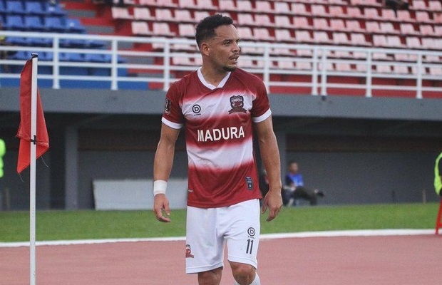 Pemain Madura United Luiz Marcelo Morais dos Reis alias Lulinha
