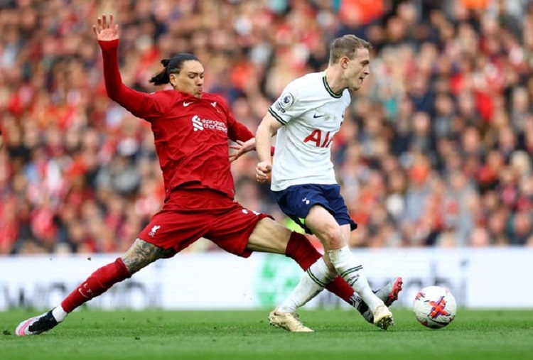 Liverpool vs Tottenham Hotspur dalam laga pekan ke-34 Liga Inggris 2022/23 di Stadion Anfield pada 30 April 2023. SP/REUTERS