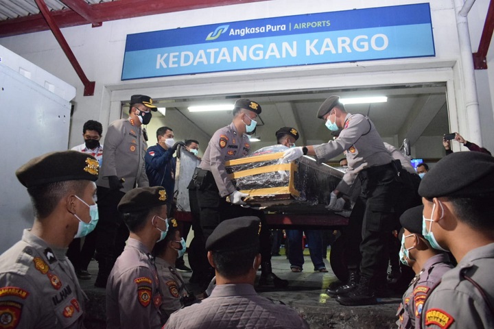 Jenazah PMI yang tenggelam tiba di Jember. SP/Her