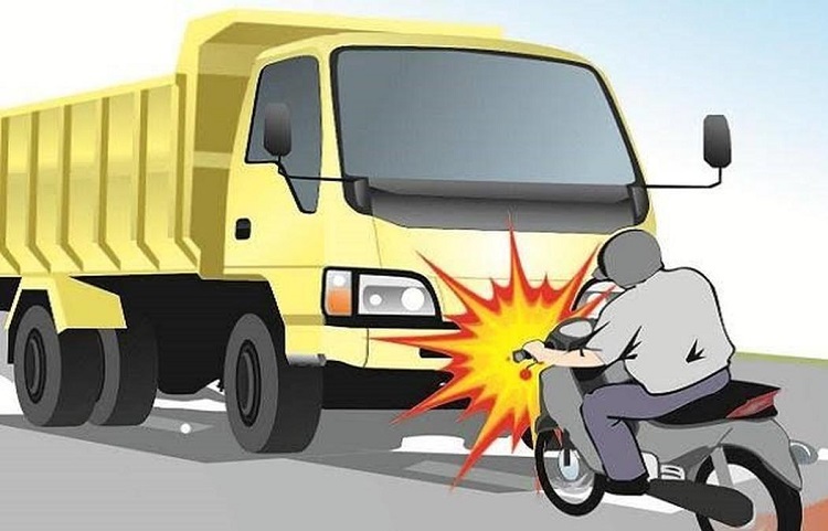 Ilustrasi. Pelajar yang mengendarai sepeda motor menabrak bagian depan truk. SP/ MDN