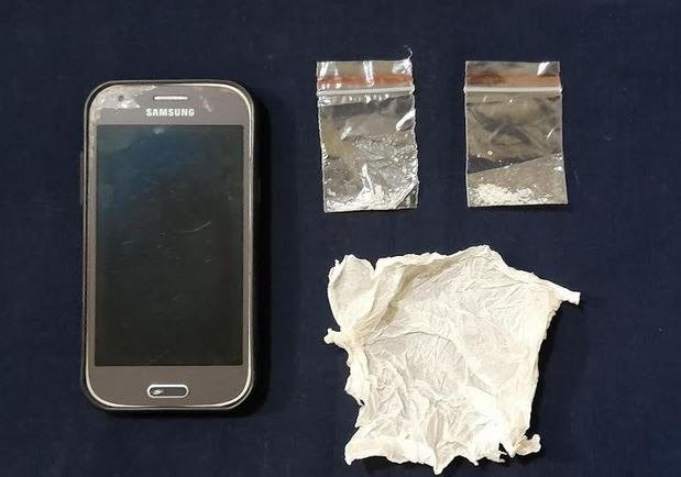 Barang bukti yang diamankan polisi dari pelaku.