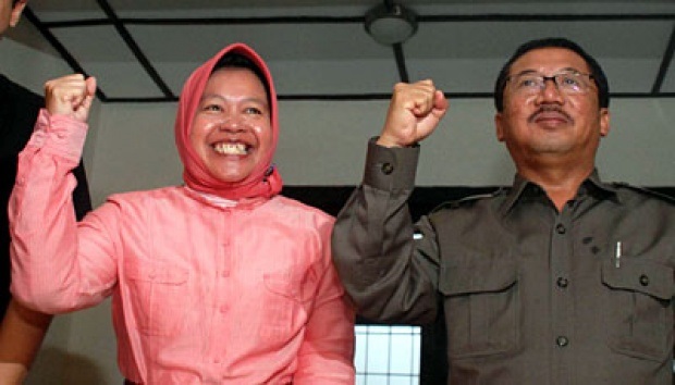 Bambang DH dan Tri Rismawati. Keduanya juga gagal menyelesaikan polemik Surat Ijo saat menjabat jadi Walikota Surabaya.