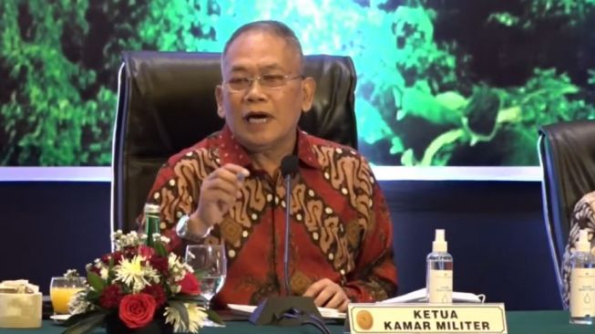 Ketua Kamar Militer Mahkamah Agung Mayor Jenderal (Purn) Burhan Dahlan memberikan keterangan terkait LGBT  di tubuh TNI-Polri  secara daring, kemarin. SP/YouTube MA