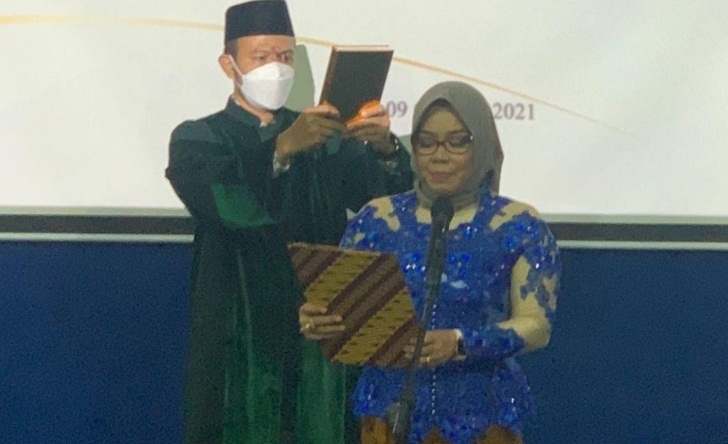 Dr Meithiana Indrasari Yunus saat disumpah jabatan, Sabtu (09/10/2021) lalu. Sp/Sammy