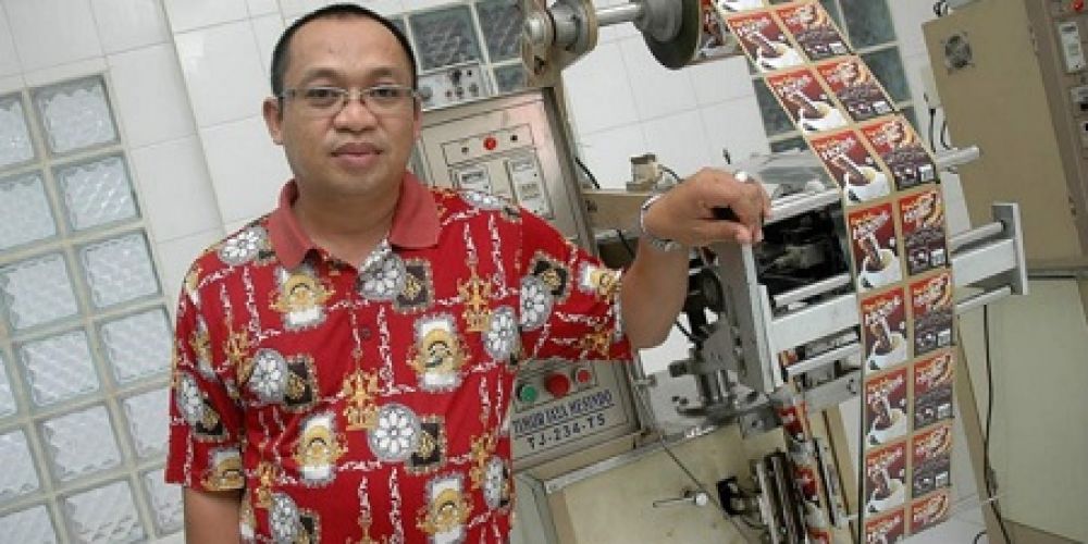 Tri Sumono pemilik CV 3 Jaya. SP