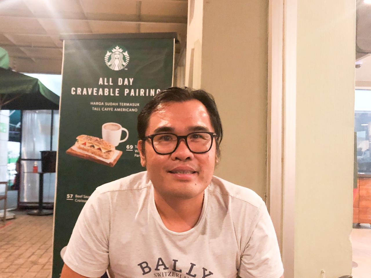 Herry Gunawan, CEO JVape Surabaya yang juga Ketua Asosiasi Personal Vaporizer Indonesia (APVI) sektor Jatim. SP/ Mbi