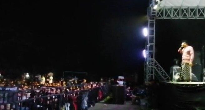 Suasana shalawat yang dipadati ribuan umat.