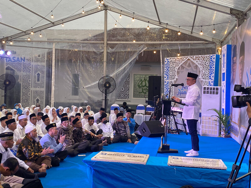 Ketum DPP PAN di depan pimpinan Muhamadiyah Jatim dan kader PAN di Jl Darmo Kali Surabaya, Jumat 7/4/2023. Foto : SP/Riko