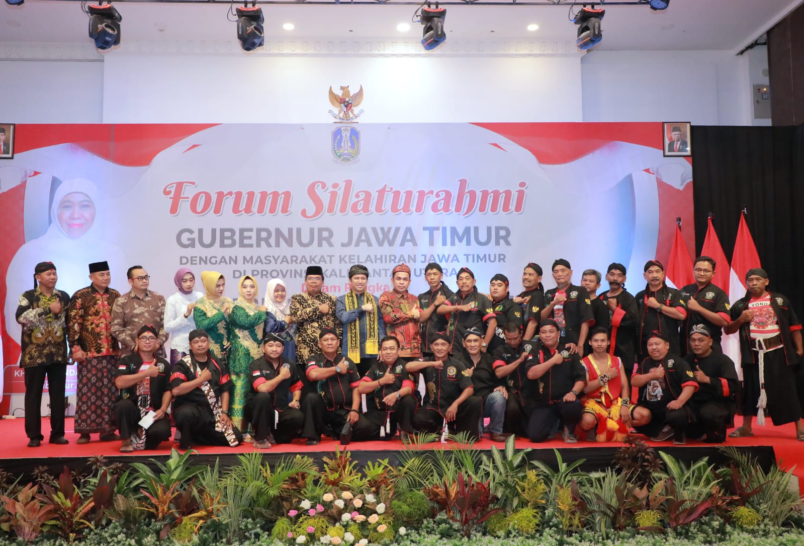 Wakil Gubernur Jatim Emil Elestianto Dardak pada forum silaturahmi dengan masyarakat kelahiran Jawa Timur yang berada di Kalimantan Utara, Minggu (19/3/2023). Foto Pemprov Jatim.