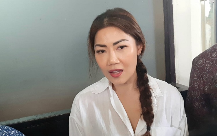 Inge Anugrah saat di Pengadilan Negeri Jakarta Selatan. SP/ JKT
