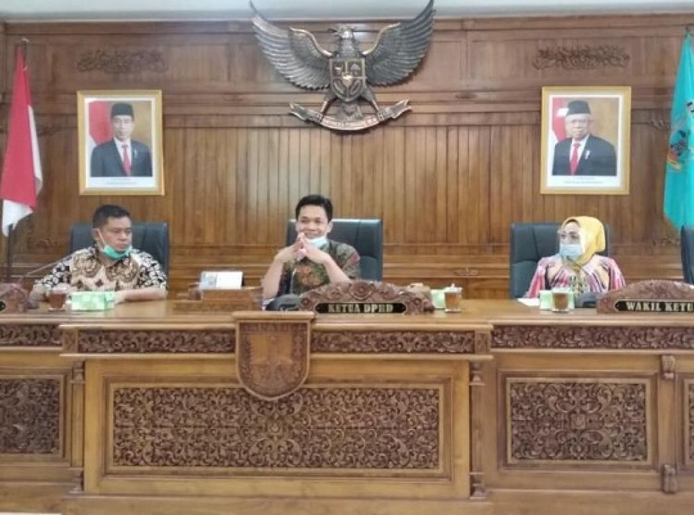 Ketua Komisi A Dewan Perwakilan Rakyat Daerag (DPRD) Kota Surabaya Pertiwi Ayu Krisna saat kungker ke DPRD Salatiga. SP/ALQ
