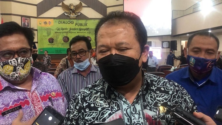 Bupati Jember Hendy Siswanto