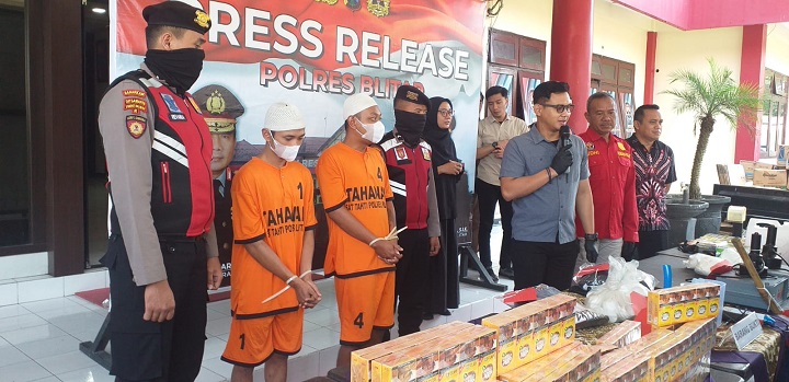 AKP Agananta saat menjelaskan kepada awak media. SP/Lestariono