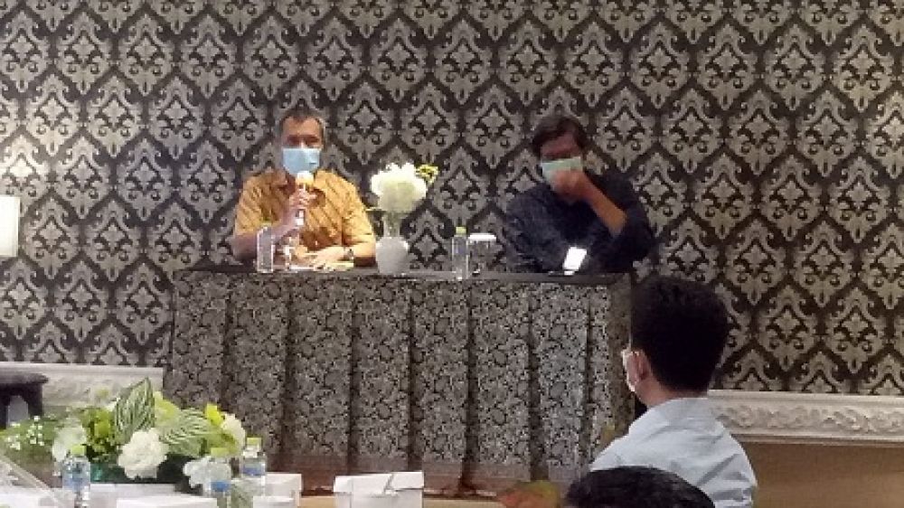 Kepala Kantor BPJS Kesehatan Cabang Mojokerto, Sistri Sembodo saat memaparkan program JKN-KIS BPJS Kesehatan Mojokerto. SP/Dwy Agus Susanti