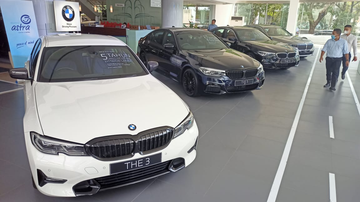BMW Astra Surabaya menghadirkan jajaran lengkap seluruh model sedan mulai dari BMW Seri 3, BMW Seri 5, BMW Seri 7, BMW Seri 8. SP/ Julian