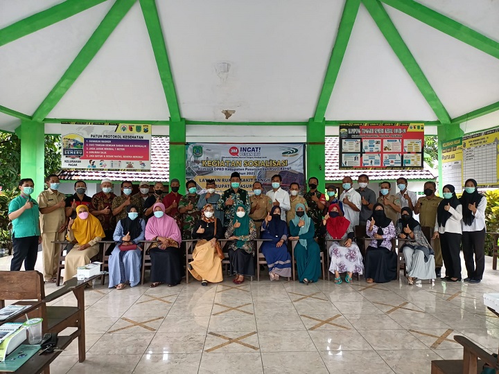 Sosialisasi layanan RSUD Banggel dan informasi terkait covid-19 di Pasuruan. SP/Team