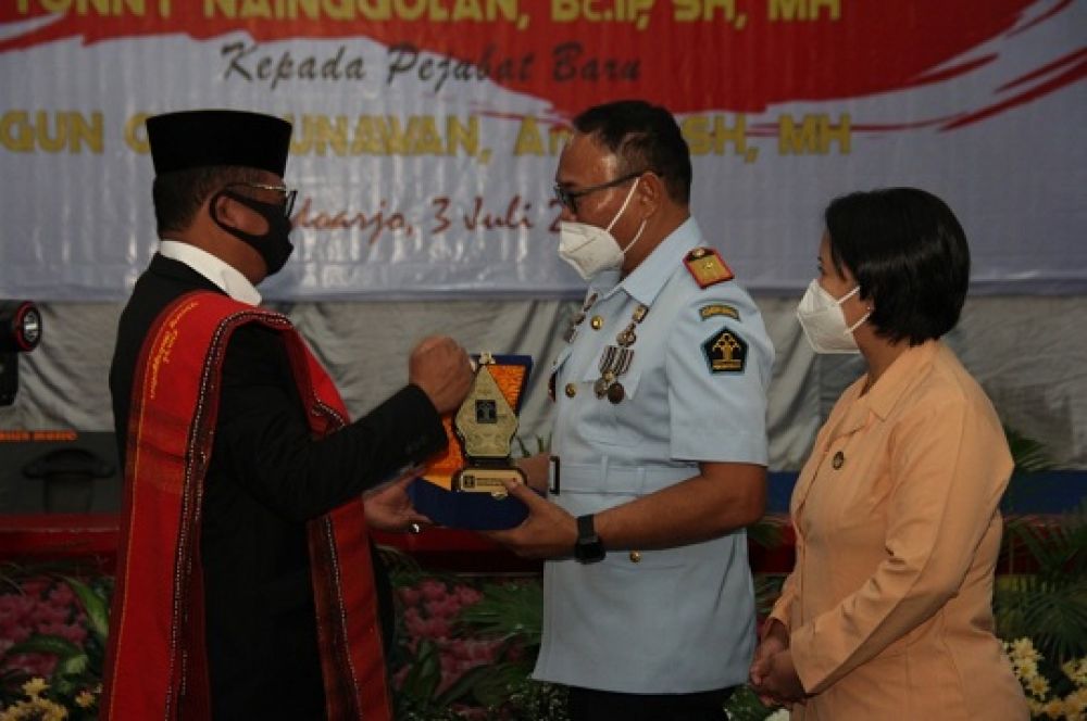 Penerapkan layanan online untuk pendaftaran/ pengesahan badan usaha yang berbadan hukum (BUBH), Jumat (3/7/2020).SP/BUDI