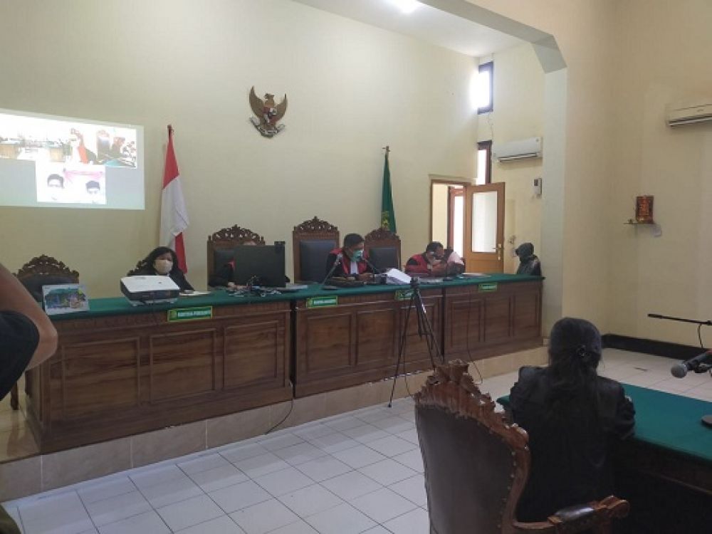 Proses persidangan empat terdakwa Memiles. SP/NBD