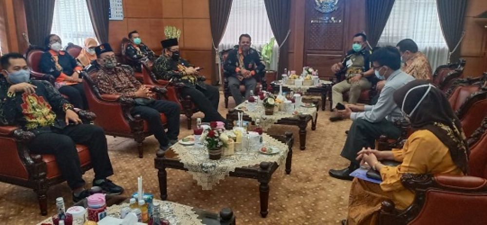 Pertemuan KPU di Kantor Gubernur. Selasa (4/8/2020).SP/RKO