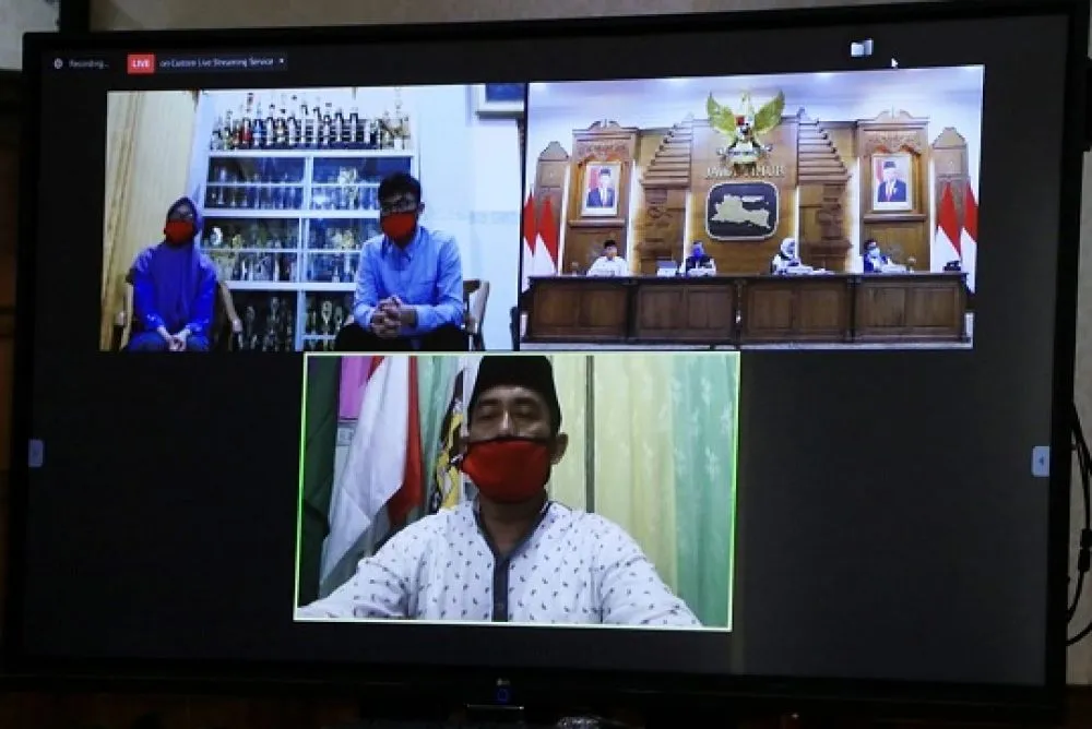 Gubernur Beri Apresiasi Khusus untuk SMAN 2 Lamongan