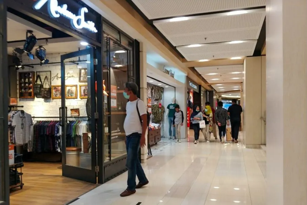 FOTO: Sambut New Normal, Mal Masih Sepi
