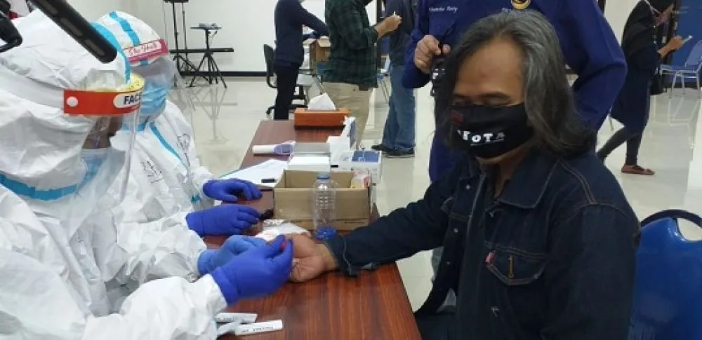 30 Wartawan Pokja DPRD Surabaya Ikuti Rapid Test, Hasilnya Negatif