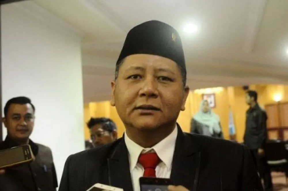 Pemkot Surabaya Berencana Beli Mobil PCR Sendiri