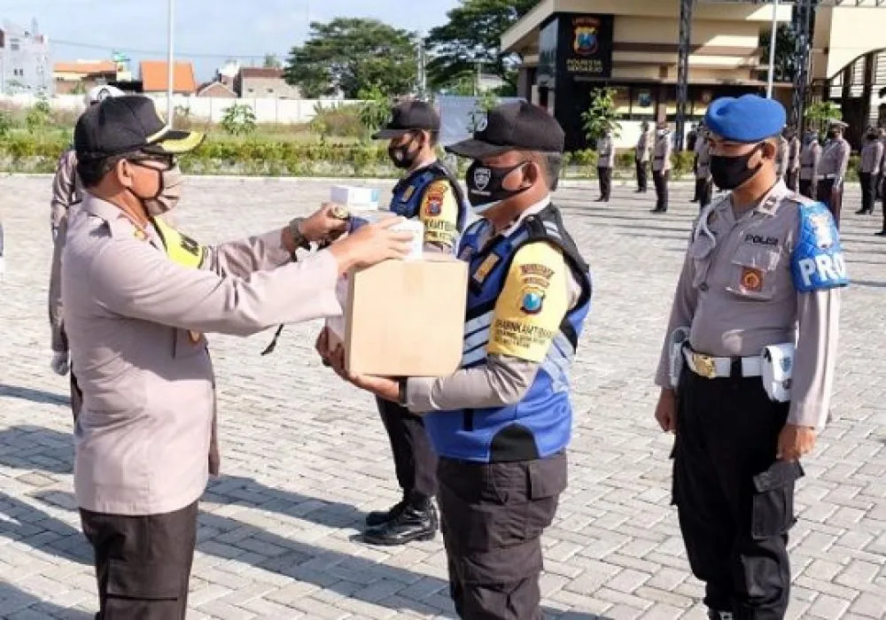 Polresta Sidoarjo Gelar Baksos