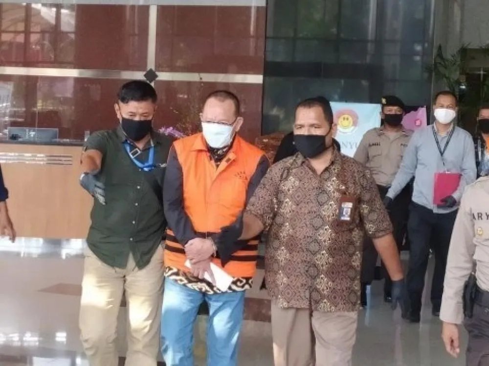 KPK Periksa Nurhadi dan Menantu