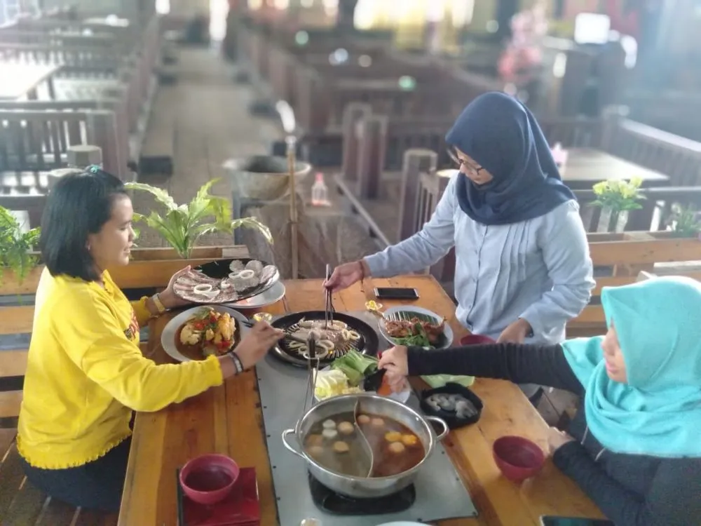 Suki dan Grill Ala Warung Apung Rahmawati