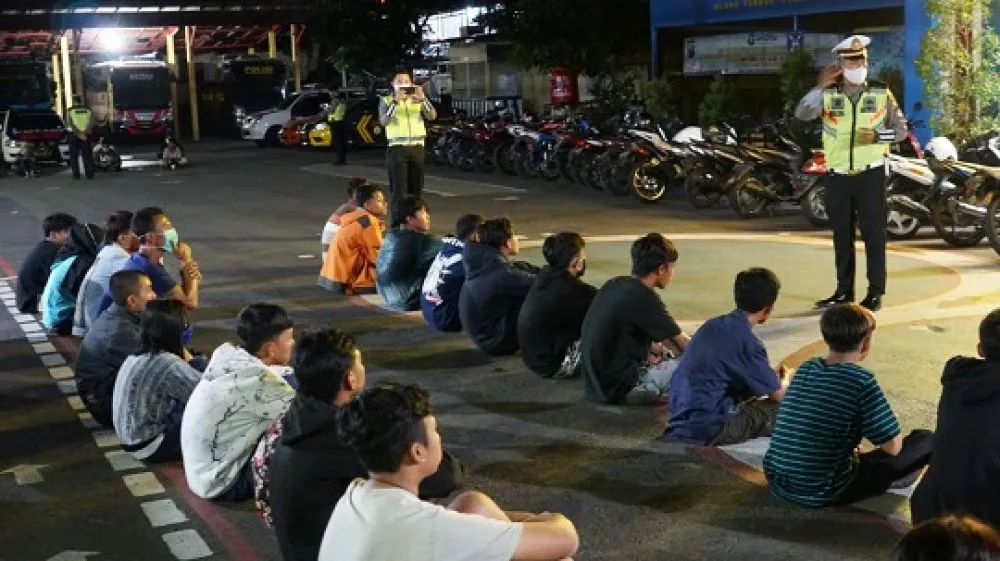 7 Pasangan Bukan Suami Istri dan 58 Motor Diamankan dalam Operasi Gabungan