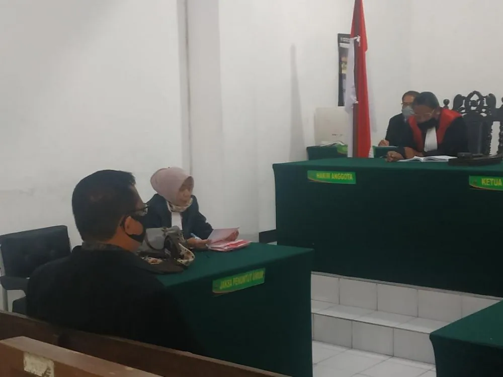 Serobot Tanah Orang, Dosen Dituntut 8 Bulan Penjara