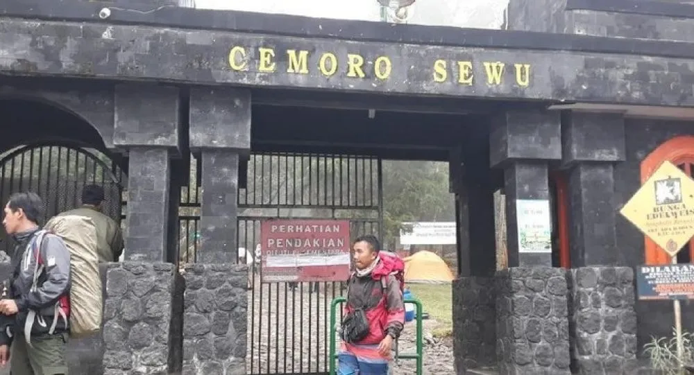Ada Pendaki yang Meninggal, Jalur Pendakian Gunung Lawu Kini Ditutup